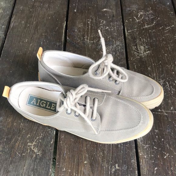 2/$25 🍣 AIGLE Lace-Ups Shoes in Olive, Size 5 - Picture 4 of 7